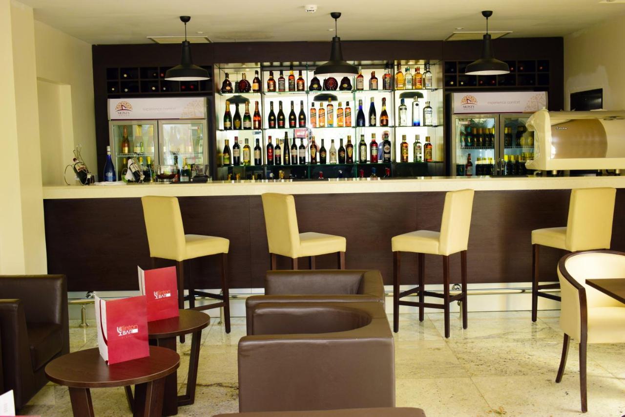 Monty Suites & Golf Uyo Exterior photo